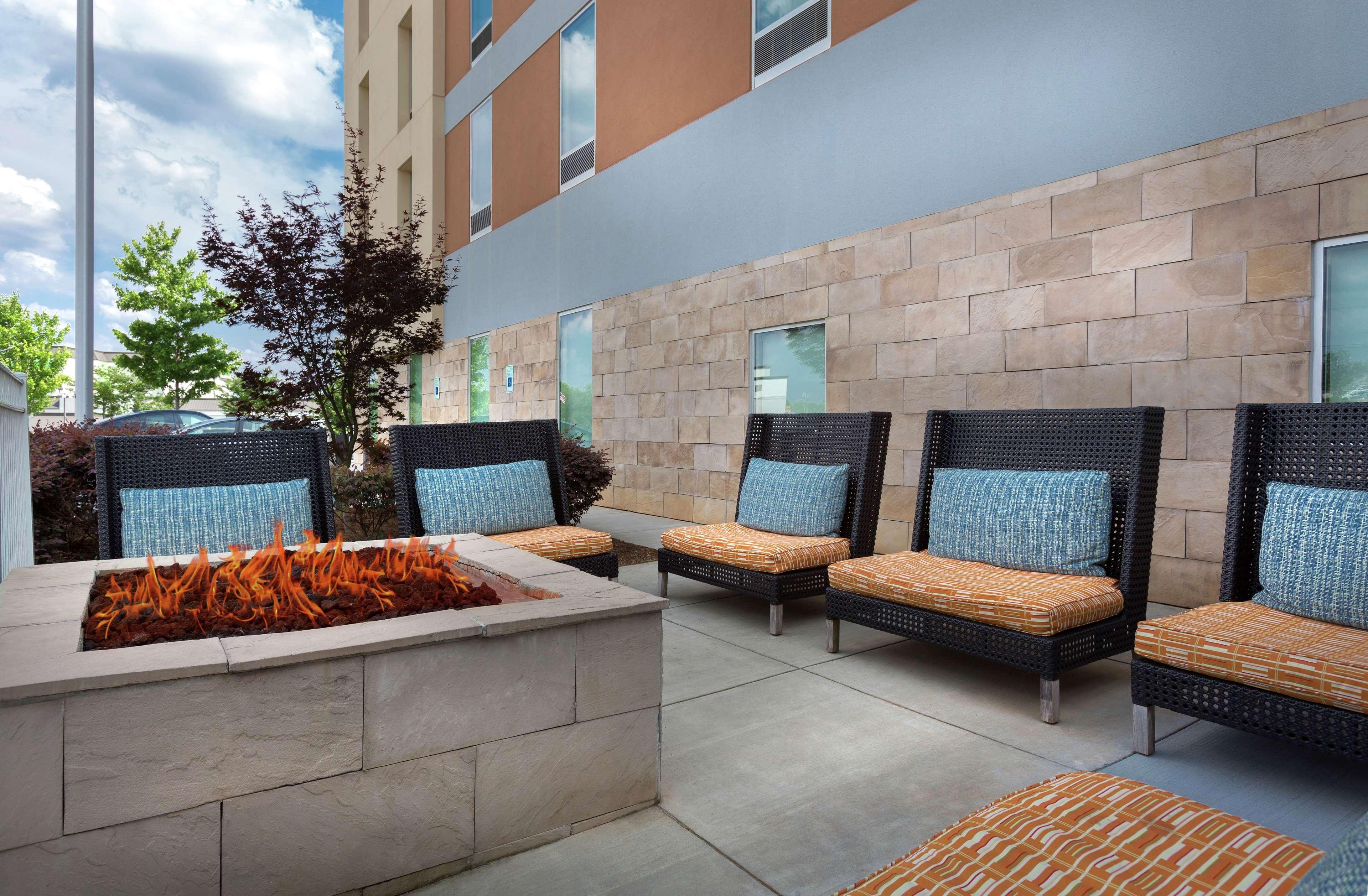 Home2 Suites By Hilton Greenville Airport Exterior foto